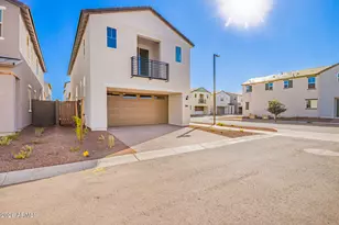 2446 W Maximo Wy, Phoenix, AZ 85085 - Photo 2