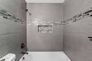 7760 W Bonitos Dr, Phoenix, AZ 85035 - Photo 22