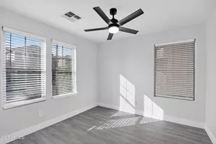 7760 W Bonitos Dr, Phoenix, AZ 85035 - Photo 20