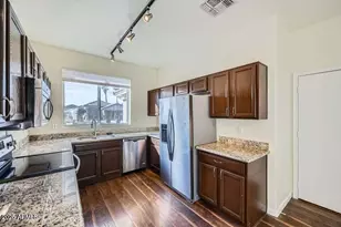 15436 W Port Royale Ln, Surprise, AZ 85379 - Photo 4