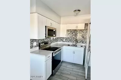 3219 E Earll Drive #7, Phoenix, AZ 85018 - Photo 4