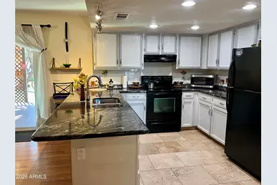 10854 N 42nd Avenue, Phoenix, AZ 85029 - Photo 10