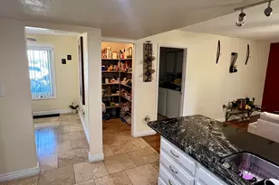 10854 N 42nd Ave, Phoenix, AZ 85029 - Photo 12