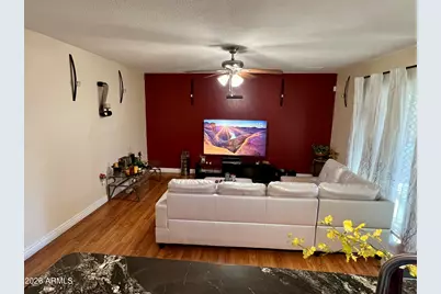 10854 N 42nd Avenue, Phoenix, AZ 85029 - Photo 16