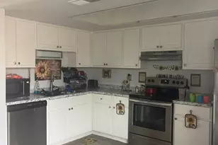 4834 W Rose Ln, Glendale, AZ 85301 - Photo 2