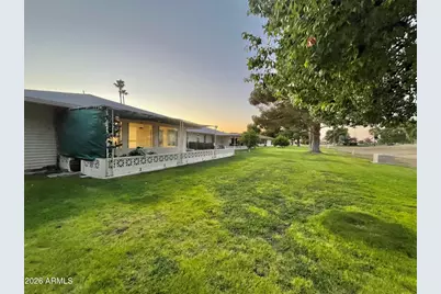 9718 W Oak Ridge Drive, Sun City, AZ 85351 - Photo 24