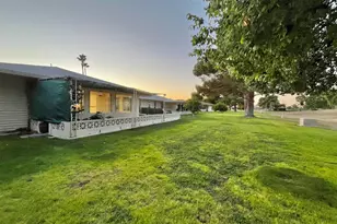 9718 W Oak Ridge Dr, Sun City, AZ 85351 - Photo 24