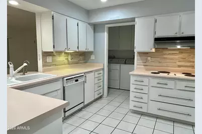 9718 W Oak Ridge Drive, Sun City, AZ 85351 - Photo 28