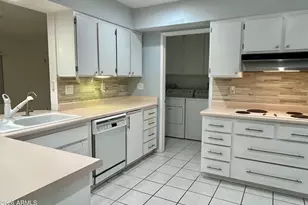 9718 W Oak Ridge Dr, Sun City, AZ 85351 - Photo 28