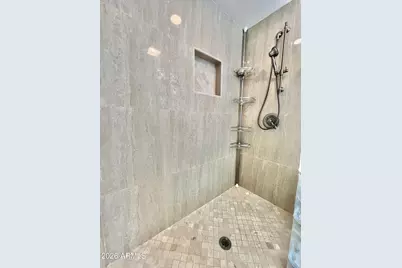 9718 W Oak Ridge Drive, Sun City, AZ 85351 - Photo 6