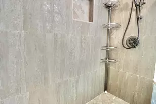 9718 W Oak Ridge Dr, Sun City, AZ 85351 - Photo 6