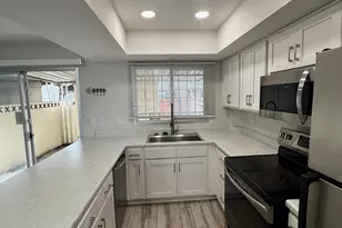 6678 N 43rd Ave, Glendale, AZ 85301 - Photo 2