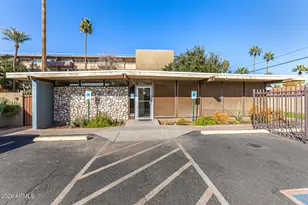 349 E Thomas Rd, Phoenix, AZ 85012 - Photo 32