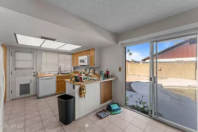 16016 N 48th Avenue, Glendale, AZ 85306 - Photo 6