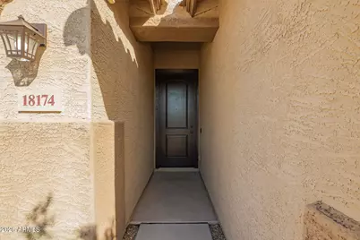 18174 W Robin Lane, Surprise, AZ 85387 - Photo 4