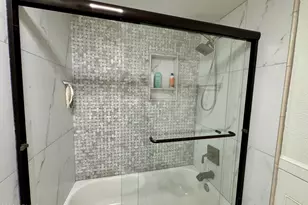 623 W Guadalupe Rd, Mesa, AZ 85210 - Photo 16