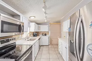 10951 N 91st Ave, Peoria, AZ 85345 - Photo 14