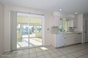 14007 N Whispering Lake Dr, Sun City, AZ 85351 - Photo 28