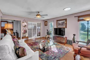 4114 E Calle Redonda, Phoenix, AZ 85018 - Photo 2