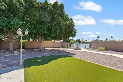 8841 W Port Royale Lane, Peoria, AZ 85381 - Photo 54