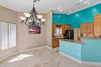 8841 W Port Royale Lane, Peoria, AZ 85381 - Photo 24