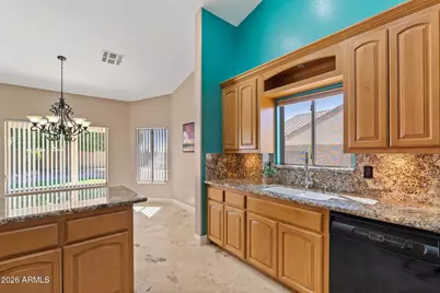 8841 W Port Royale Lane, Peoria, AZ 85381 - Photo 32