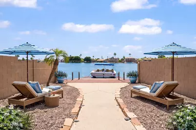 8841 W Port Royale Lane, Peoria, AZ 85381 - Photo 14