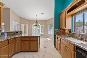 8841 W Port Royale Ln, Peoria, AZ 85381 - Photo 26
