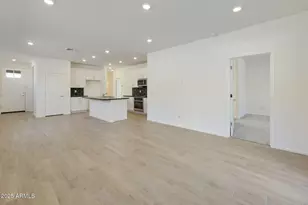 14667 W Surrey Dr, Surprise, AZ 85379 - Photo 18