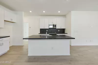 14667 W Surrey Drive, Surprise, AZ 85379 - Photo 6