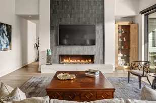 6863 E Joshua Tree Ln, Paradise Valley, AZ 85253 - Photo 4