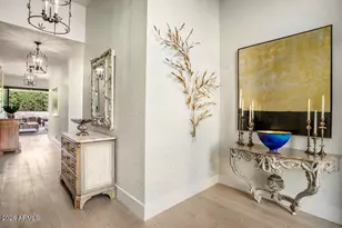 6863 E Joshua Tree Ln, Paradise Valley, AZ 85253 - Photo 2