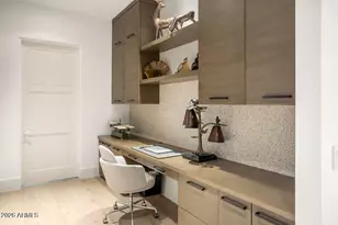 6863 E Joshua Tree Ln, Paradise Valley, AZ 85253 - Photo 16