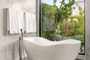 6863 E Joshua Tree Ln, Paradise Valley, AZ 85253 - Photo 22