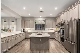 3422 E Pyrenees Pass, Phoenix, AZ 85018 - Photo 14