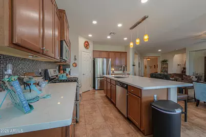5263 W Pueblo Drive, Eloy, AZ 85131 - Photo 10