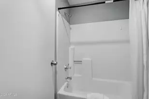 2035 S Elm St, Tempe, AZ 85282 - Photo 24