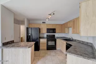 8834 W Michelle Dr, Peoria, AZ 85382 - Photo 18