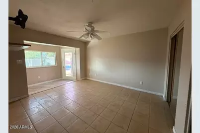 8056 W Westview Drive, Phoenix, AZ 85033 - Photo 8