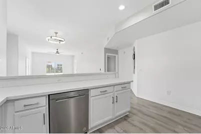 5450 E Deer Valley Drive #3023, Phoenix, AZ 85054 - Photo 12