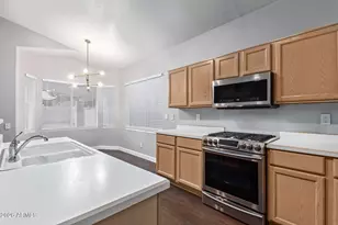 1004 W Beverly Ln, Phoenix, AZ 85023 - Photo 14