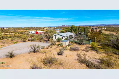 25206 W Rockaway Hills Drive, Morristown, AZ 85342 - Photo 34