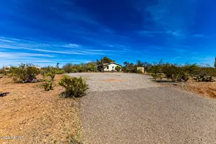 25206 W Rockaway Hills Dr, Morristown, AZ 85342 - Photo 24