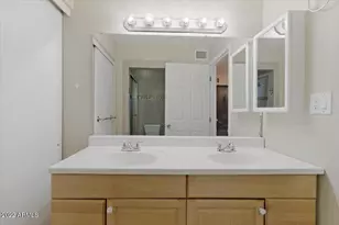 8825 E Kalil Dr, Scottsdale, AZ 85260 - Photo 12