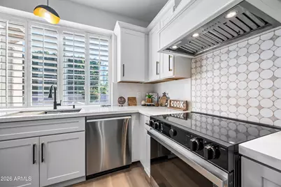 815 E Desert Trumpet Road, Phoenix, AZ 85048 - Photo 26