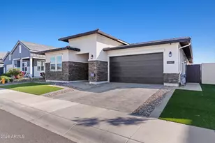 10997 N Hershey St, Surprise, AZ 85388 - Photo 2