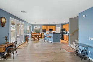 26131 N 67th Dr, Peoria, AZ 85383 - Photo 14