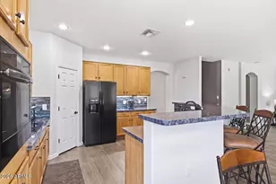 26131 N 67th Dr, Peoria, AZ 85383 - Photo 14