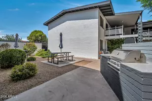 721 E Montebello Ave, Phoenix, AZ 85014 - Photo 14