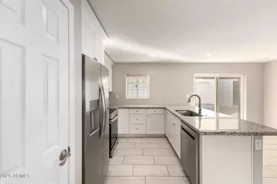 8111 E Jerome Avenue, Mesa, AZ 85209 - Photo 10